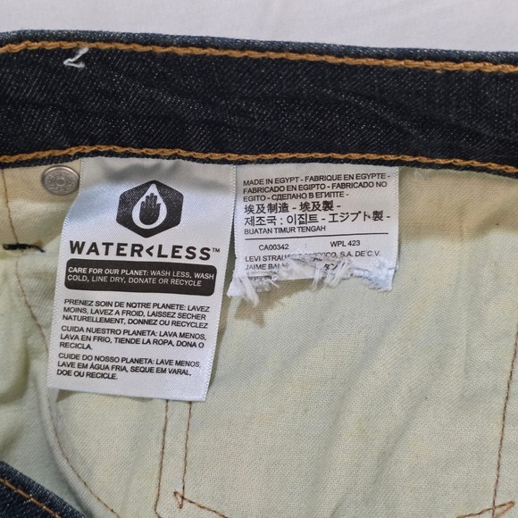 Levi 502 Jeans Mens 36X31 Blue Denim Regular Taper Straight 5 Pocket
 Zipper Fly - Picture 6 of 12